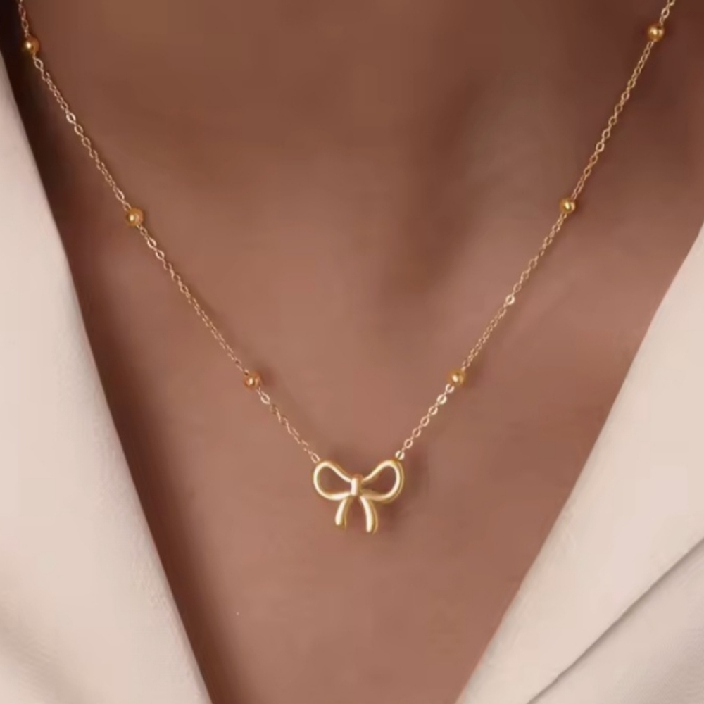 18k Gold Plated Pvd Stainless Steel Bow Necklace .